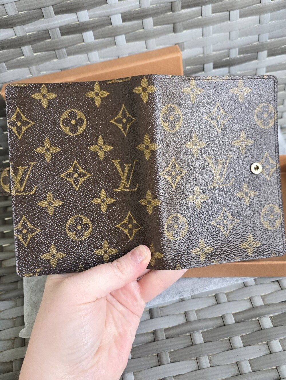 Louis Vuitton Monogram Agenda - Picture 15 of 17